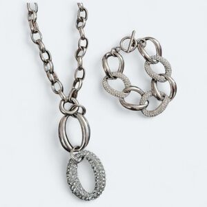 Beautiful Silvertone Looped Rhinestone Necklace With Bracelet